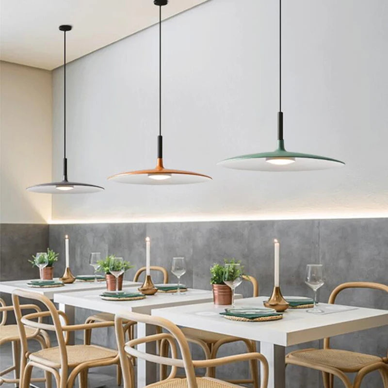 Pendente LED Minimalista Moderno em Metal