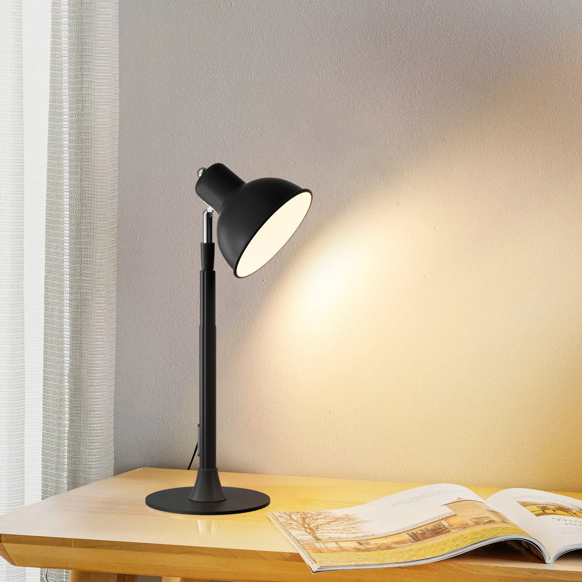 Luminária de Piso Telescopic 145cm e Abajur Regulável Luminaria 2 em 1