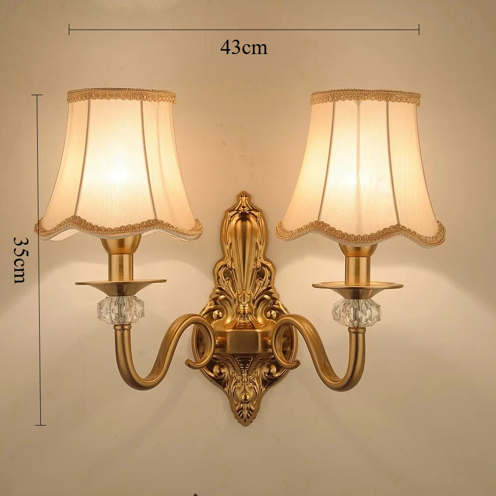 Arandela Tocheiro Dourado Vintage com Cúpula de Tecido – 1 ou 2 Cúpulas