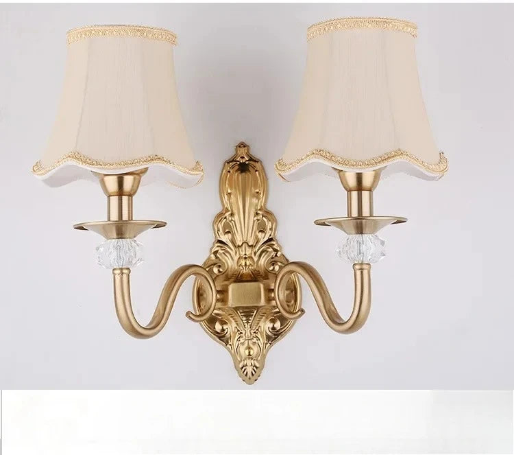 Arandela Tocheiro Dourado Vintage com Cúpula de Tecido – 1 ou 2 Cúpulas